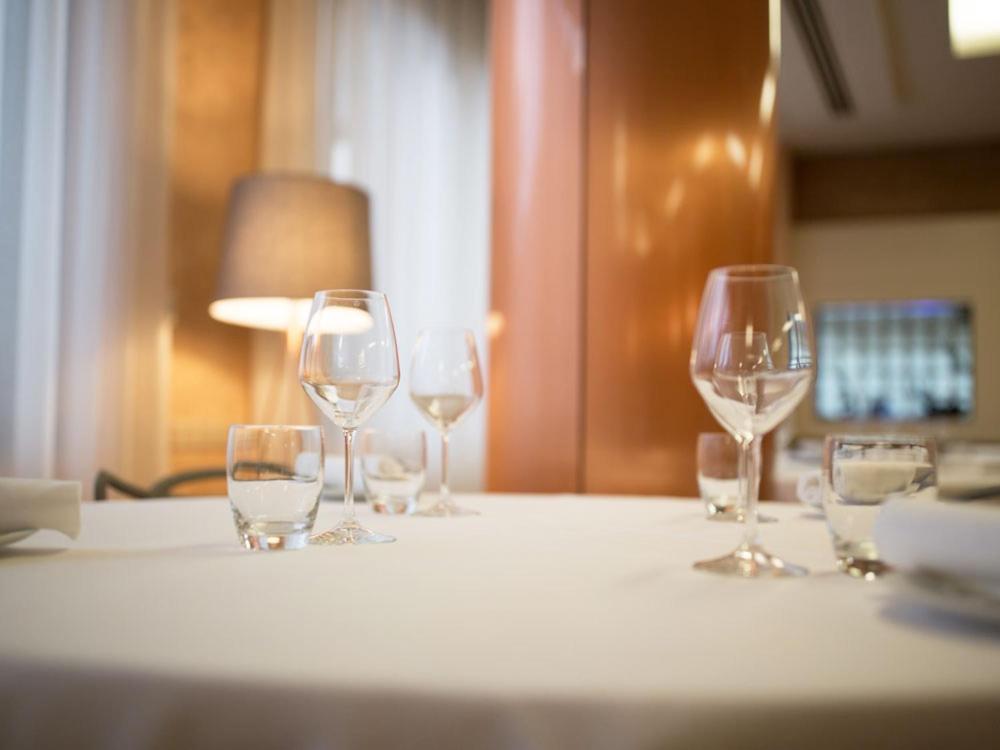 Ristorante Hotel Lucia - 100 Mt Dal Mare 朱利亚诺瓦 外观 照片