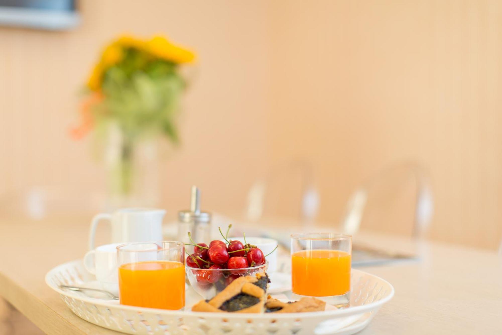 Ristorante Hotel Lucia - 100 Mt Dal Mare 朱利亚诺瓦 外观 照片